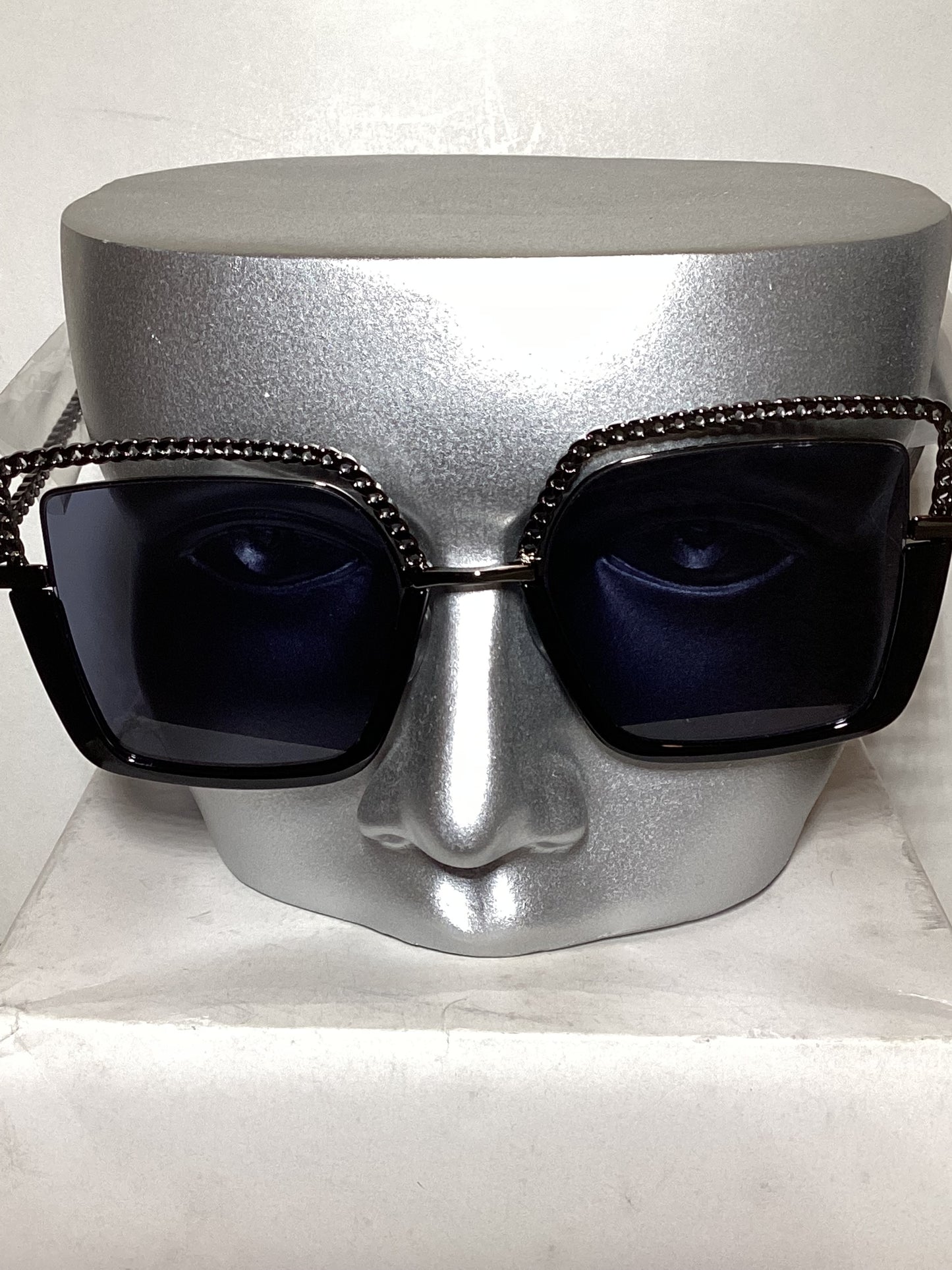 Unhinged Chain Frame Sunglasses